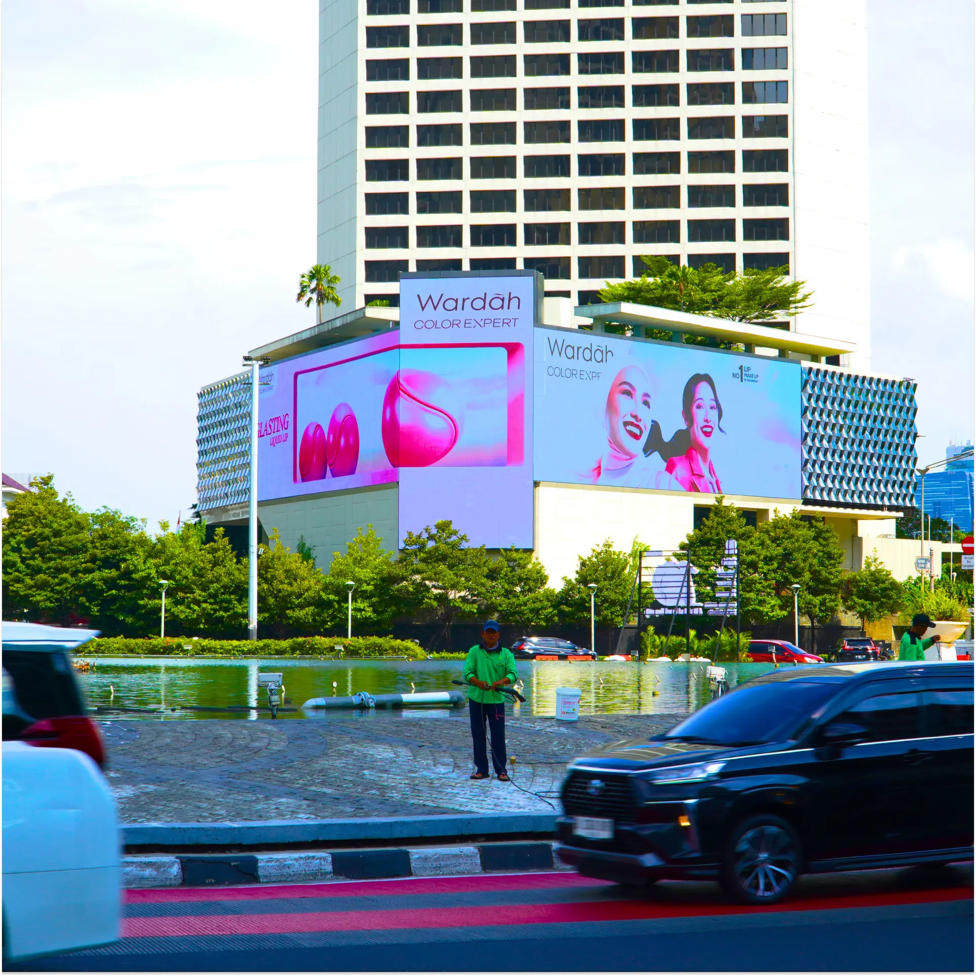 LED Robotic Videotron Mandarin, Jakarta – 8infiniooh